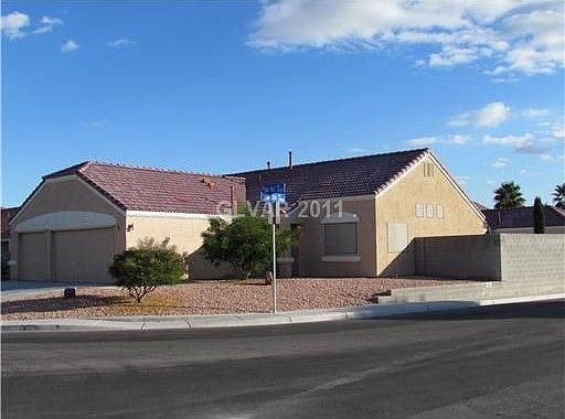 1st image of 2805 Lava Rock Ave
