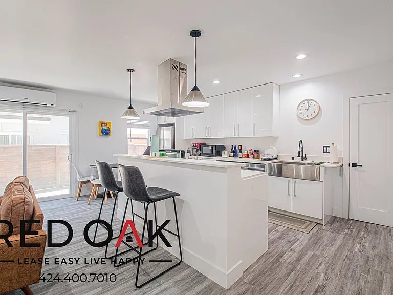 1350 N Fuller Ave #1 — Photo 1