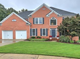 1070 Knoll Ter, Roswell, GA 30075