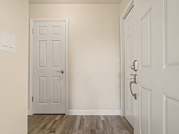3rd image of 410 Morse Ave #410