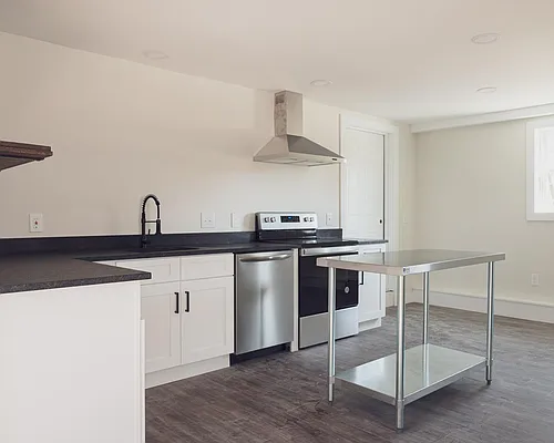 67 Elm St #C Photo 1