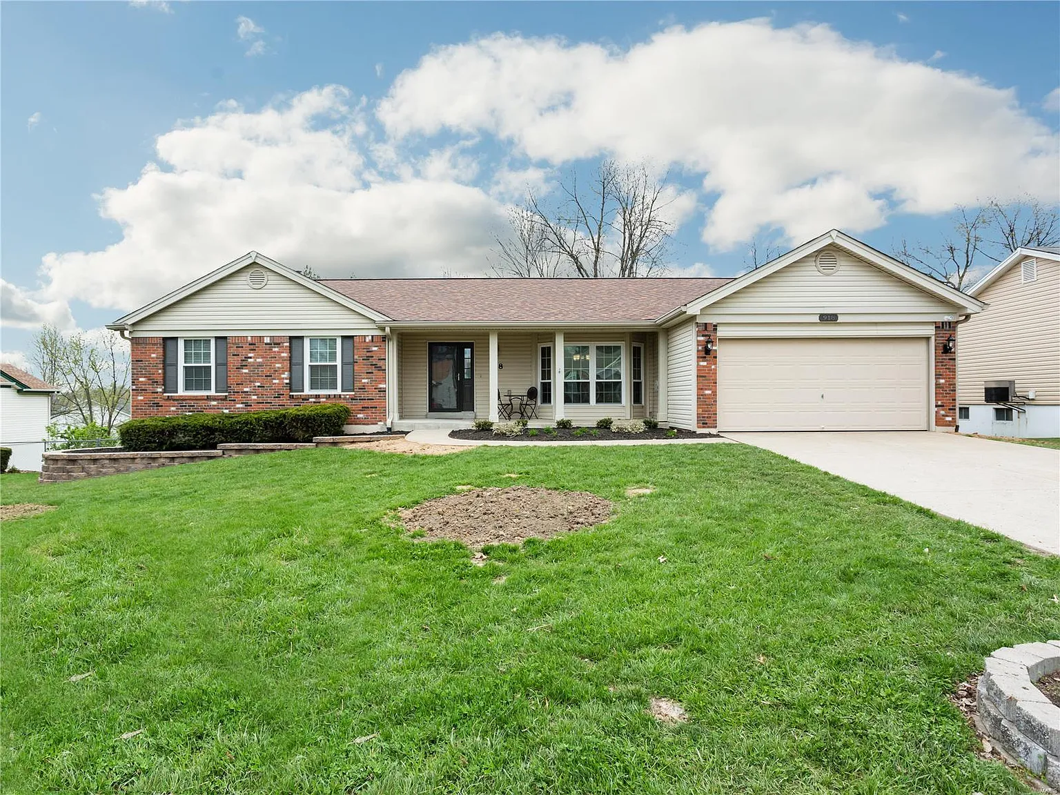 918 Haversham Dr photo 1
