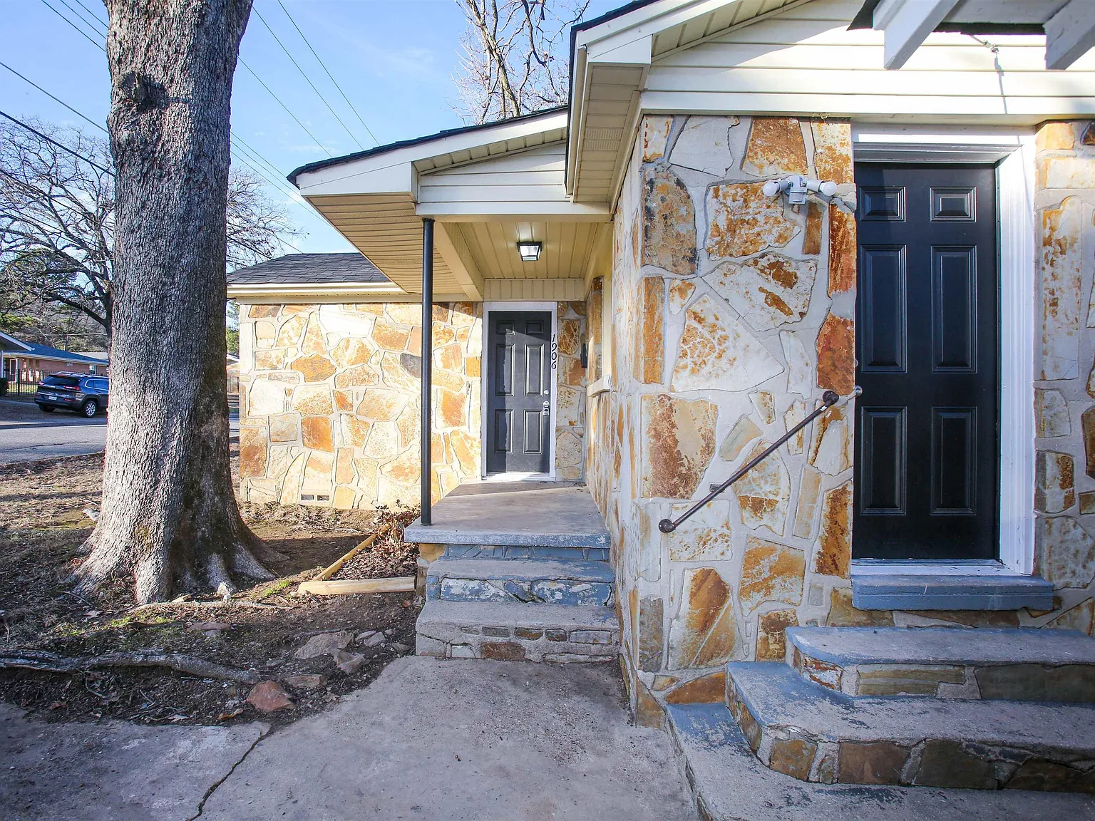 1 bed, 1.0 bath, 533 sqft, $675 — Photo 2