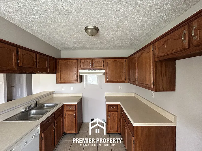 7641 Baysweet Dr — Photo 3