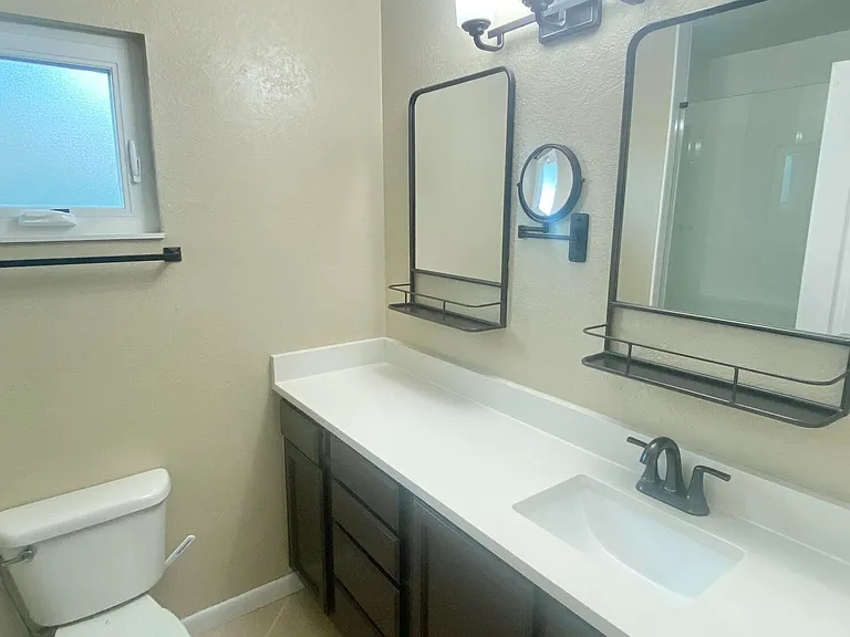784 Alcazar Ave — Photo 9