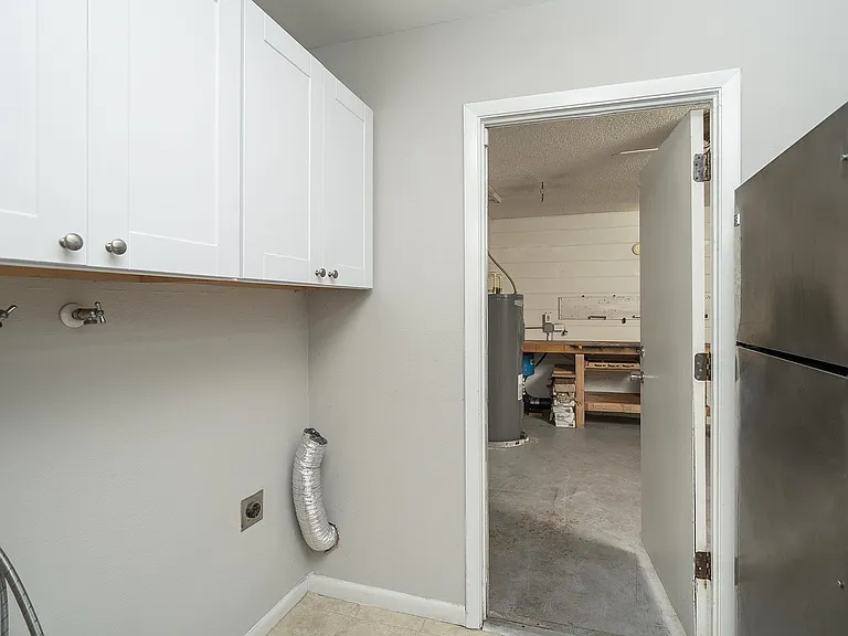 1040 Dorado Dr — Photo 30