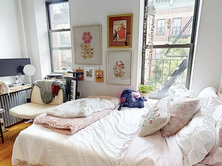 406 W 48th St #4F — Photo 6