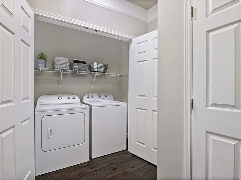 Camden Crest — Photo 21