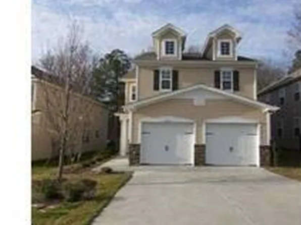 3010 Remington Oaks Cir, Cary, NC 27519