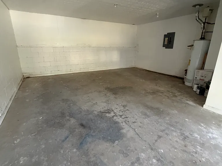 2509 Thorngate Dr — Photo 40
