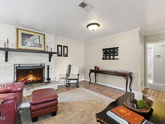4th image of 15207 Saint Charles St