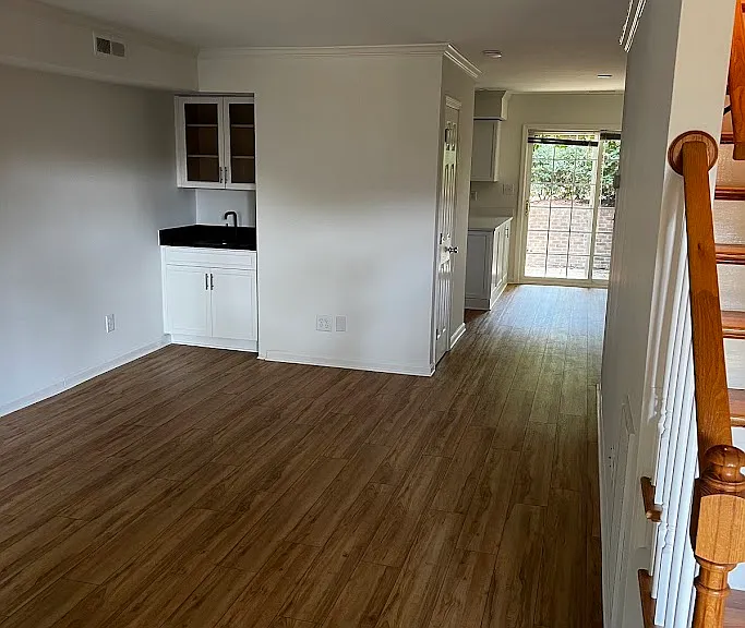 3738 Jamestown Cir — Photo 3
