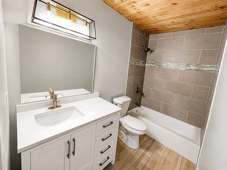 3524 Calhoun St — Photo 5