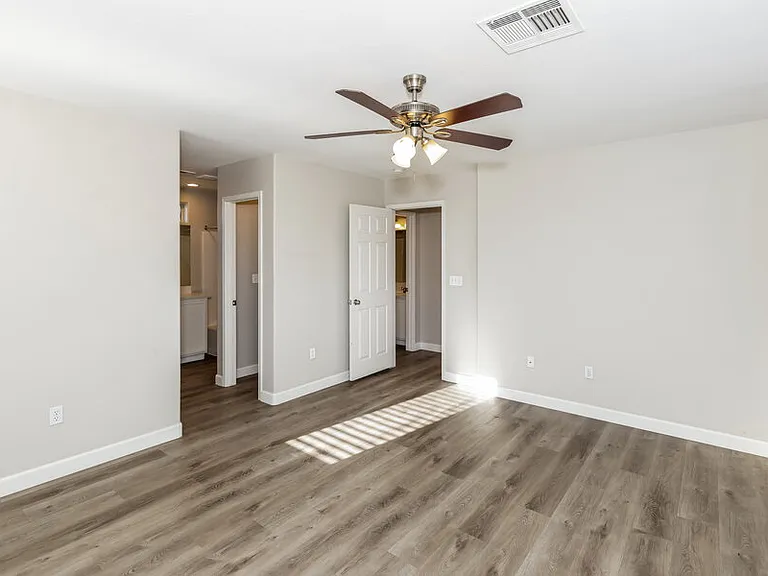 9289 Hainsworth Ave — Photo 11
