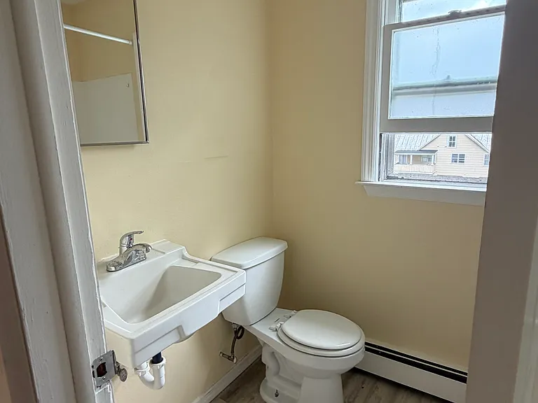 237 Jefferson Hts #6 — Photo 4