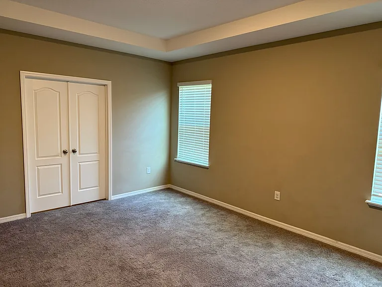 1053 Bradford Ridge Dr — Photo 11