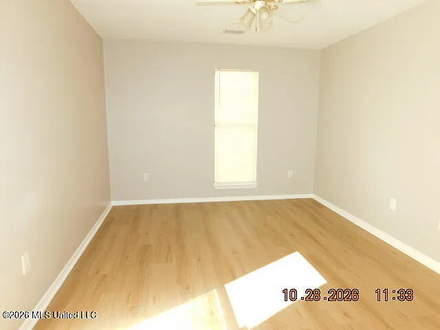 3 bed, 2.0 bath, 1080 sqft, $1,650 — Photo 4