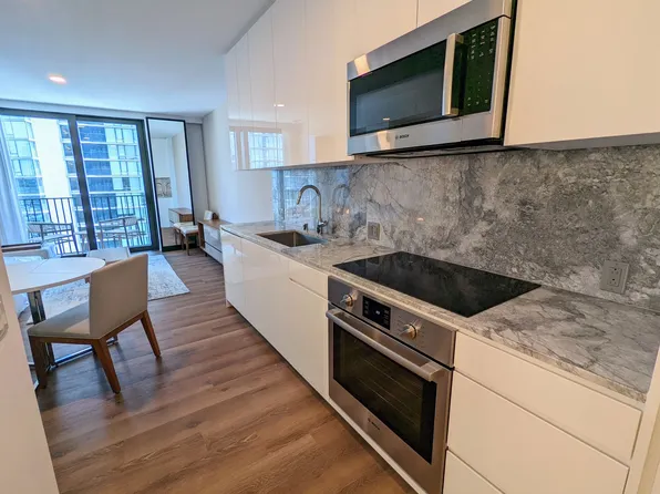 987 Queen St, Honolulu, HI