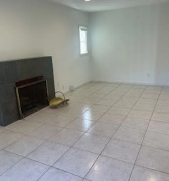 2311 Malcolm Ave — Photo 5