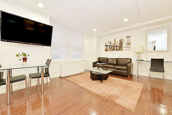 Rented by Urban Living | media 28