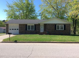 705 Parkview Dr, California, MO 65018