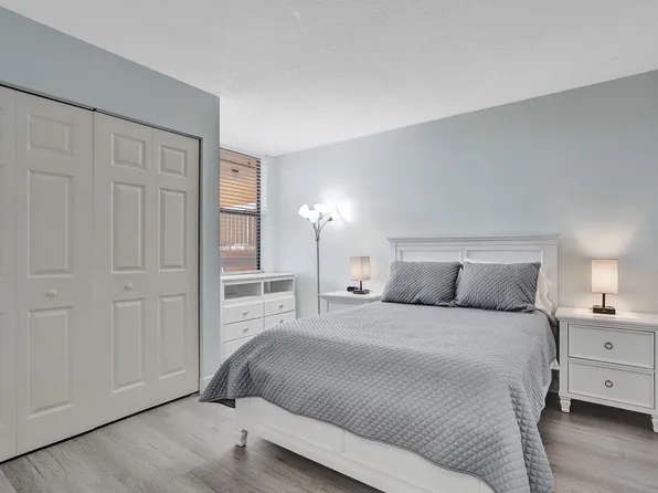 955 Dotterel Rd APT 2304, Delray Beach, FL 33444