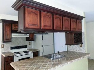15 Norwich Pl #16, Somerset, NJ 08873