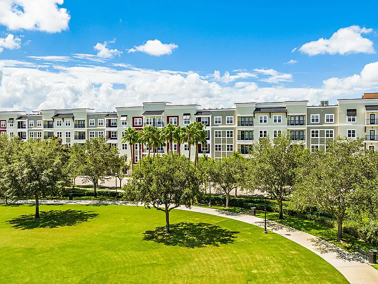 Parkside at Avalon Park — Photo 40