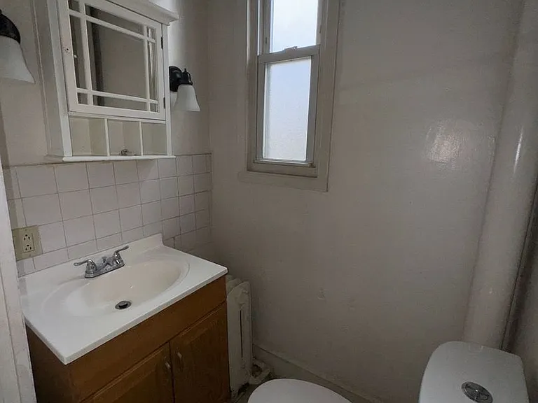 1016 Pine St — Photo 5