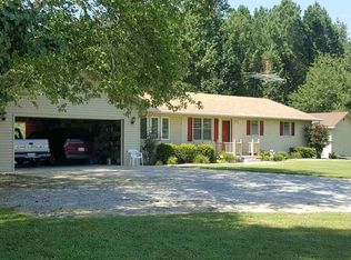 2905 Middleburg Rd, Scotts Hill, TN 38374