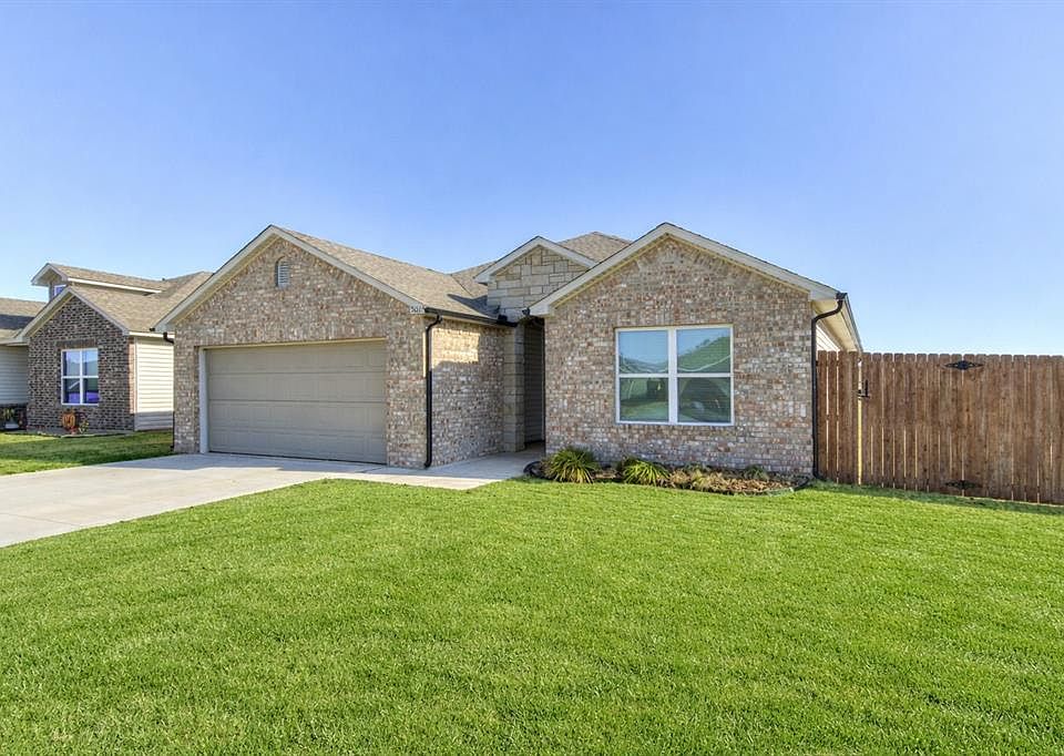 1st image of 3015 Brooke Rd