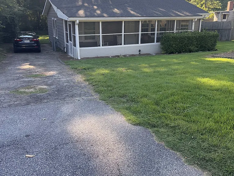 2880 Hall Dr SE — Photo 7