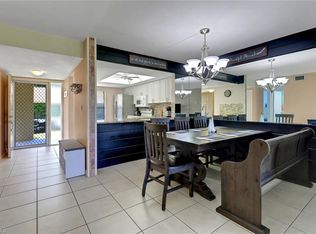 131 Cypress Way E #B, Naples, FL 34110