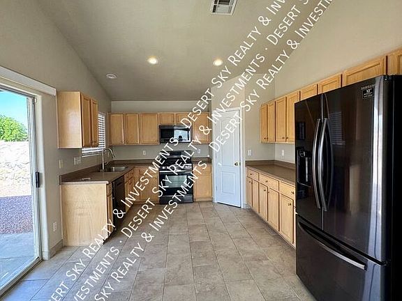 5th image of 4826 Calle Bella Ave