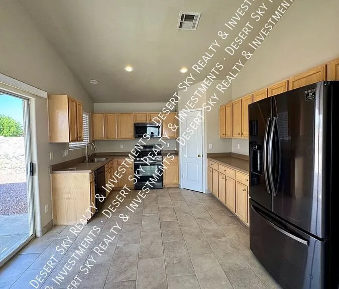4826 Calle Bella Ave — Photo 5