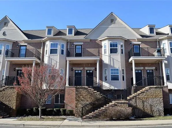 41604 Hamlet Ln #1, Novi, MI 48375