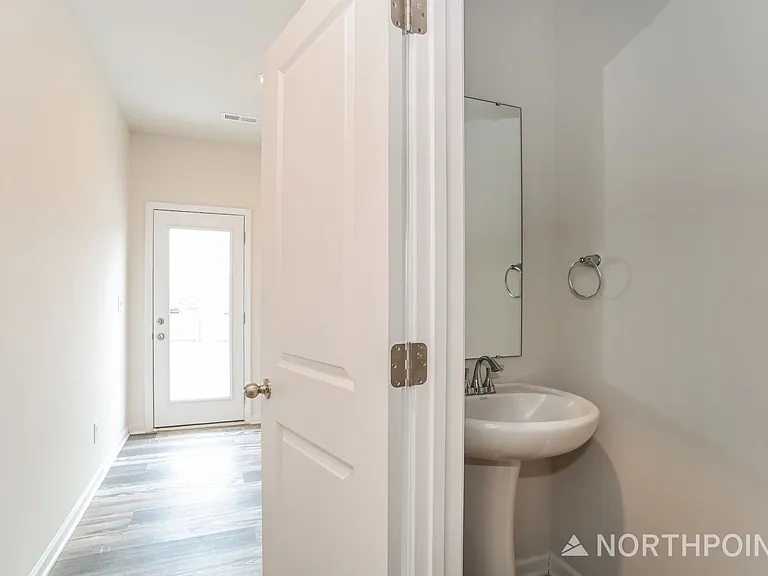 1207 Pine St #B — Photo 17
