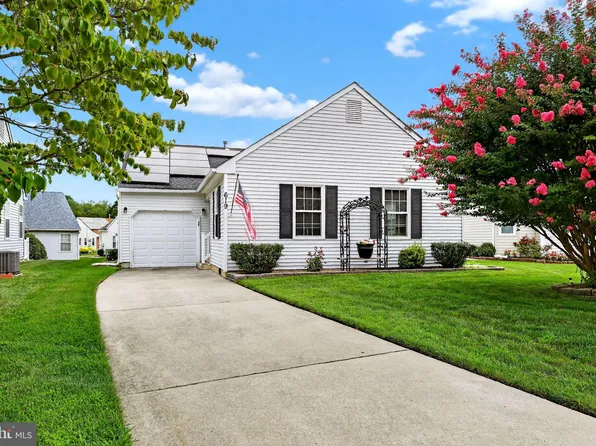 619 Barbados Dr, Williamstown, NJ 08094