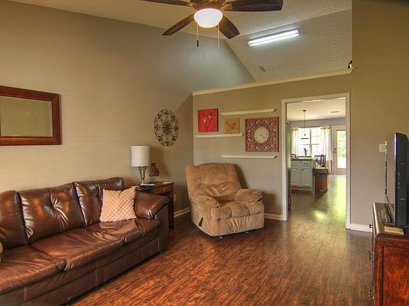 2nd image of 504 McKean Dr