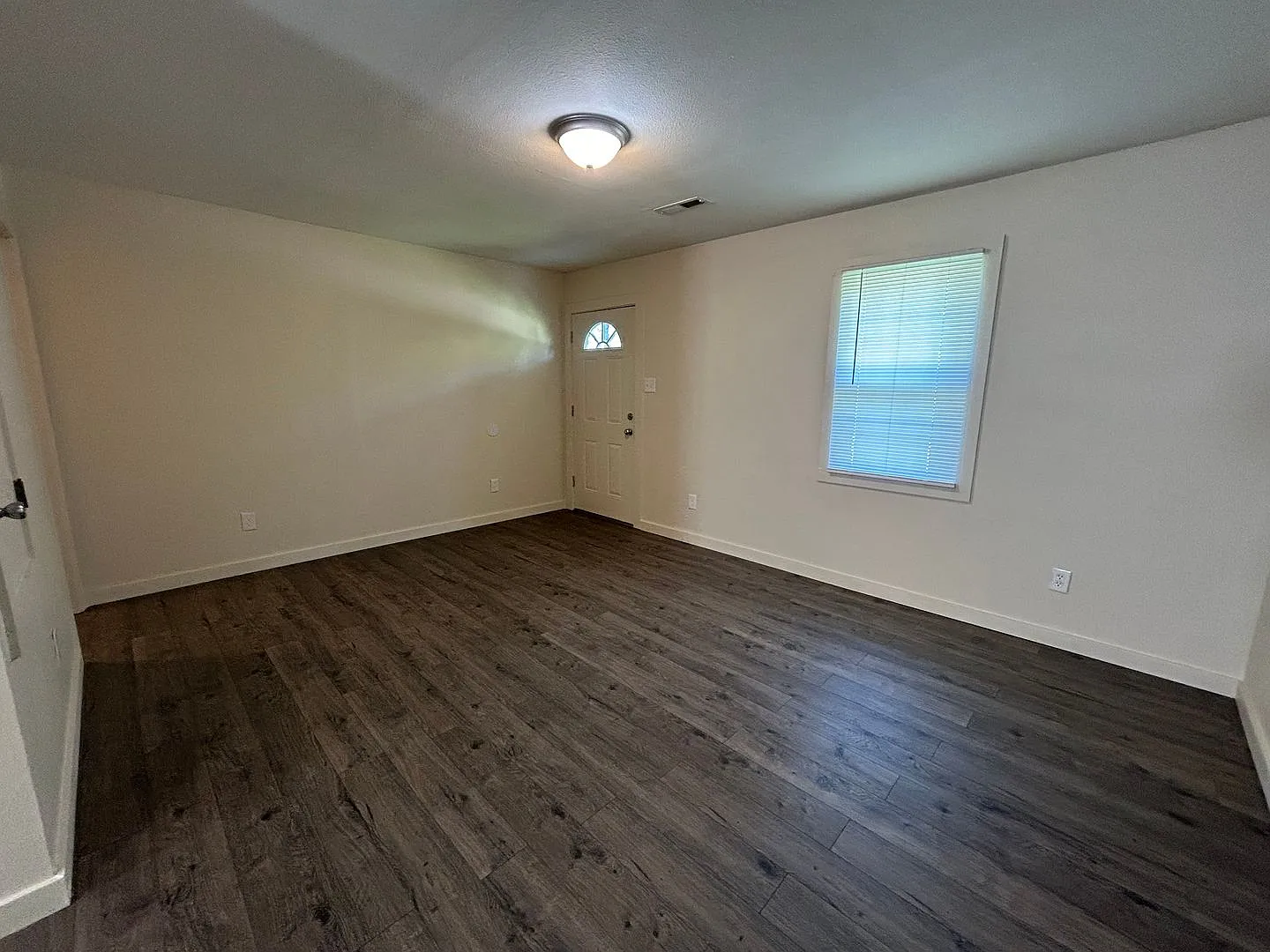 1160 South Washington Ave. — Photo 3