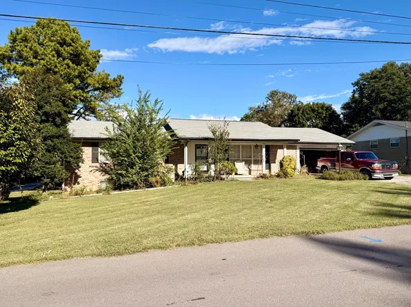 800 Drinnon Dr, Morristown, TN 37814