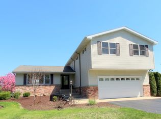 12904 Jankowski Rd, Woodstock, IL 60098