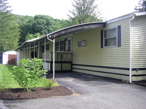 9 Apache Dr, North Adams, MA 01247
