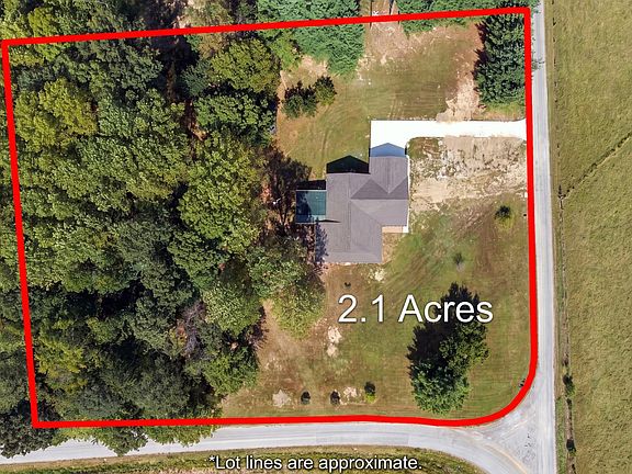 2nd image of 35 Tom Johnson Rd