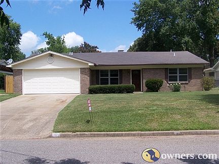 Nice House, Quiet neighborhood