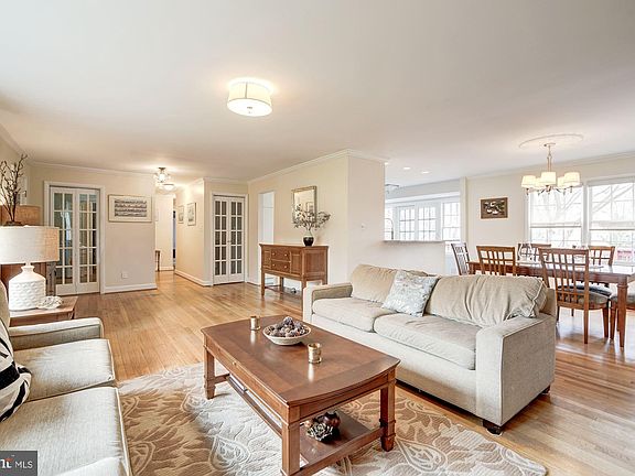 5th image of 6184 Hardy Dr