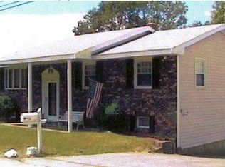 25 Pinehurst Rd, Saugus, MA 01906