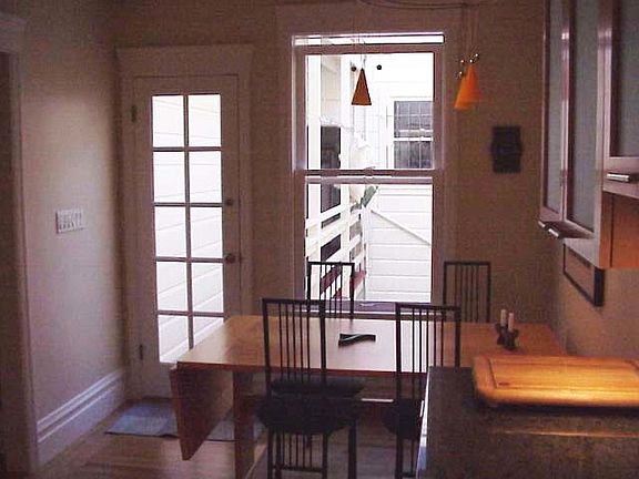 Kitchen Dining Area