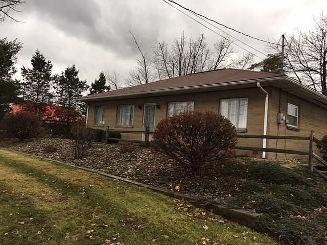 735 Shenango Road front view