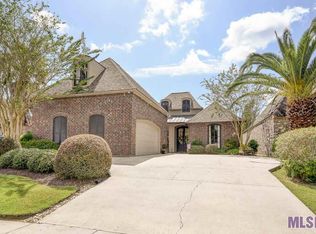 10802 N Shoreline Ave, Baton Rouge, LA 70809